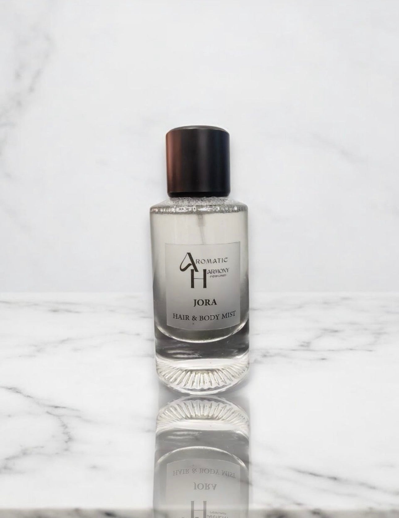 زجاجة معطر ومست الشعر والجسم الفاخر Jora ثم اضغطي حفظ.