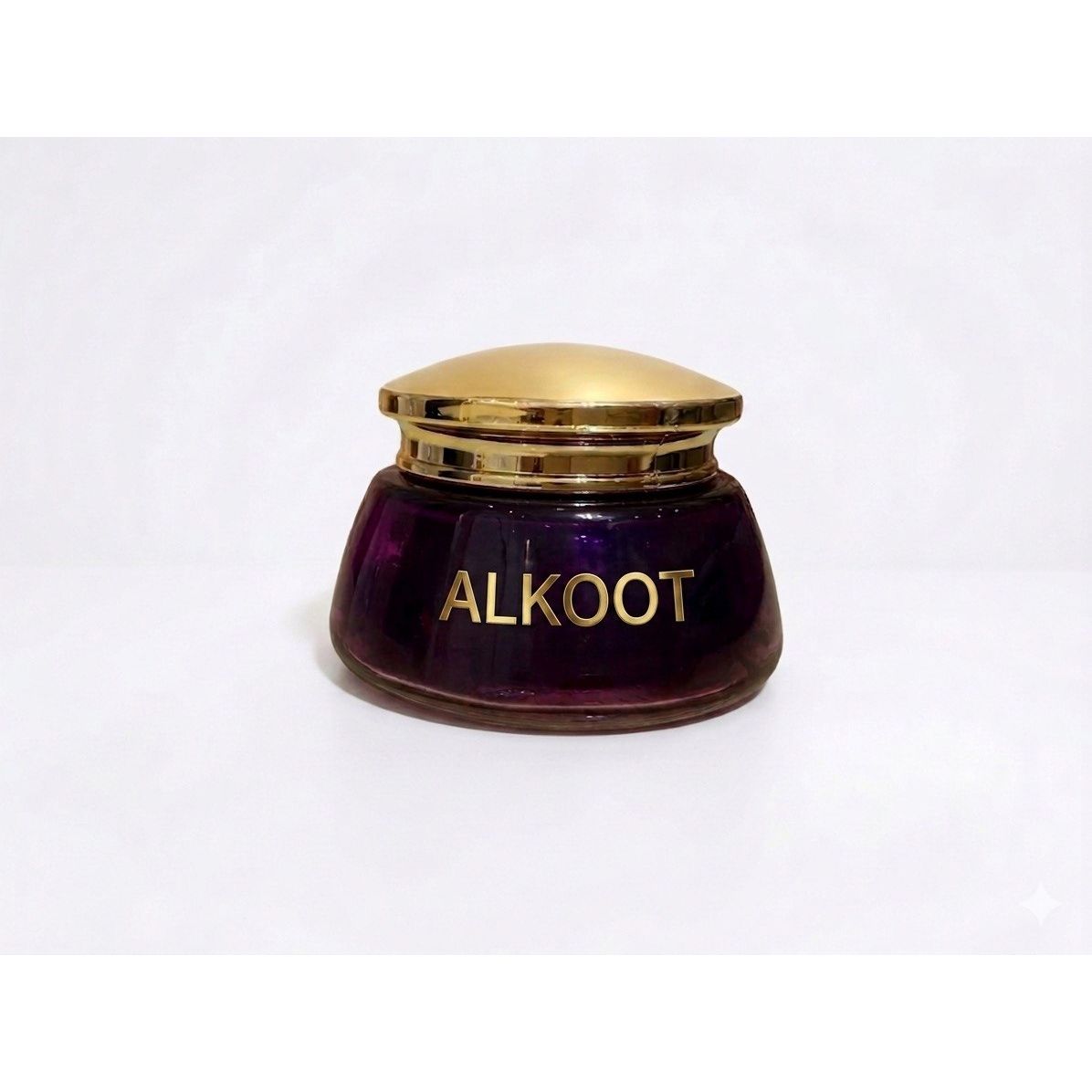 عبوة عود الكوت الدائرية الفاخرة بالغطاء الذهبي من متجر Aromatic Harmony